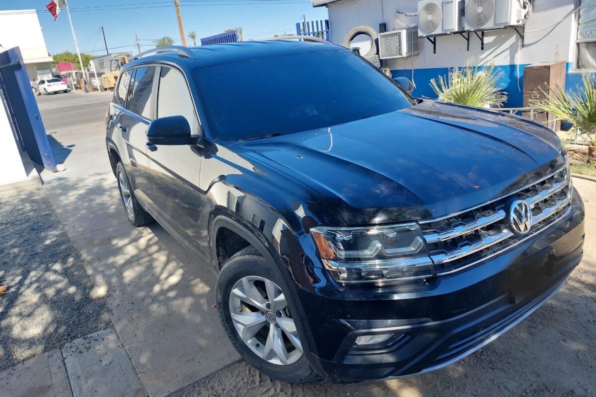 En operativo conjunto se recupera vehículo en el Valle de SLRC