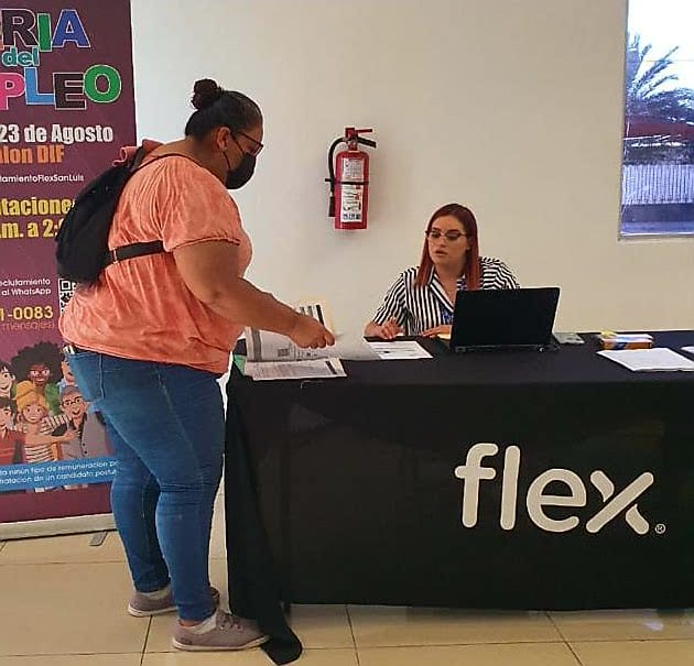 Extienden la Feria del Empleo en Flex