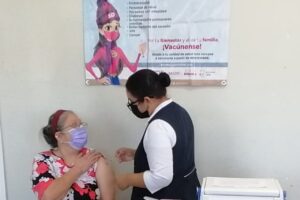 Invitan a sanluisinos aprovechar vacunas contra la Influenza