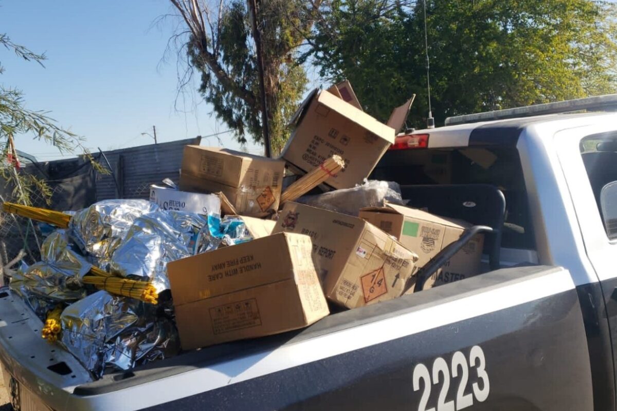 Decomisa Policía Municipal de SLRC más de 200 kilos de cohetes