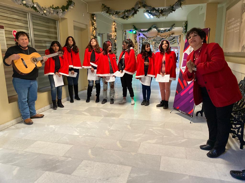 Lleva Cultura “Ruta de villancicos” a dependencias municipales de SLRC