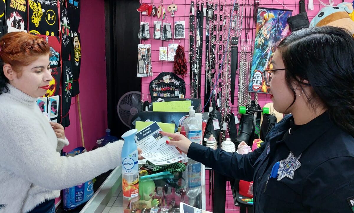 Intensifica Policía Municipal vigilancia en comercios de SLRC