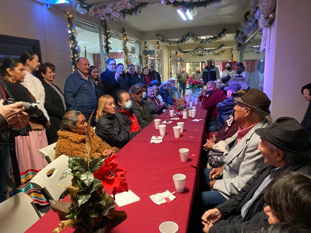 Festeja DIF Municipal con adultos mayores