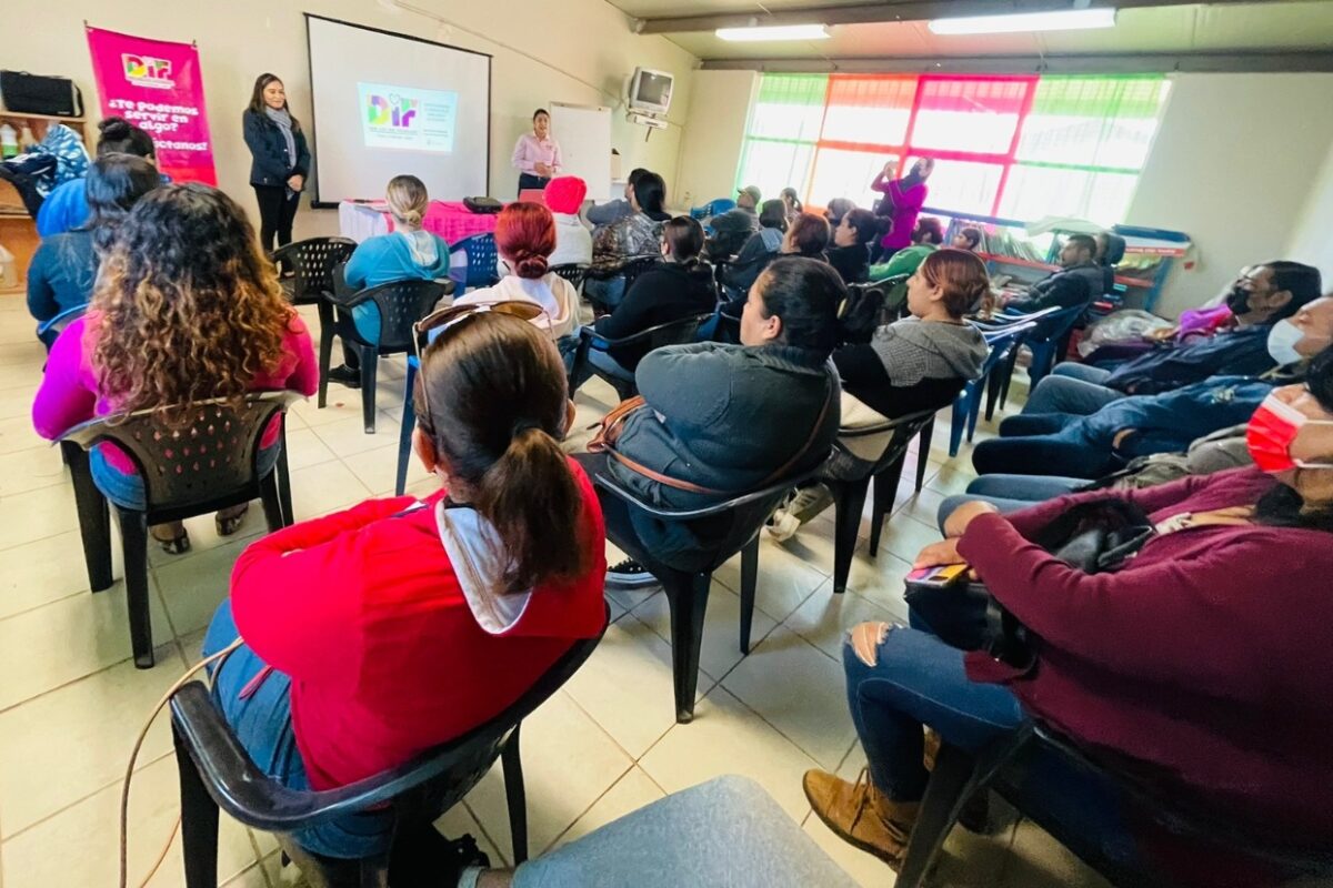 DIF de SLRC ofrece pláticas a instituciones educativas