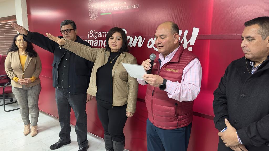 Toman protesta nuevos directores de Planeación y Escuela de Policía en SLRC