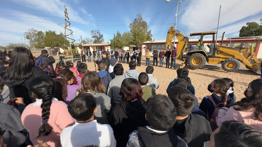 Tendrán nueva cancha para primaria Ignacio Zaragoza/Nicolás Bravo de SLRC