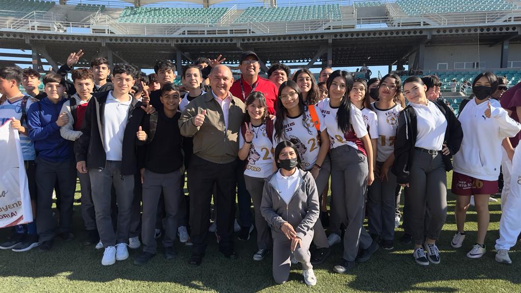 Inaugura Alcalde torneo de Interprepas Conalep 2023 en SLRC