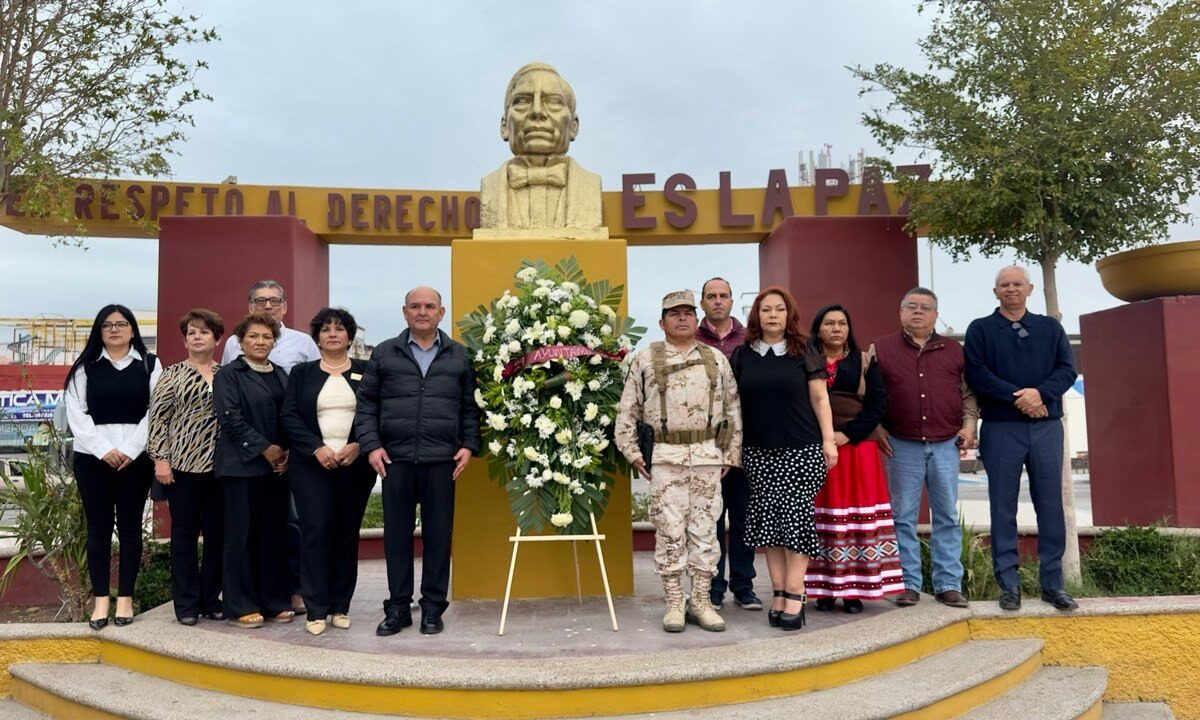 Conmemora Alcalde 217 Aniversario del natalicio de Benito Juárez
