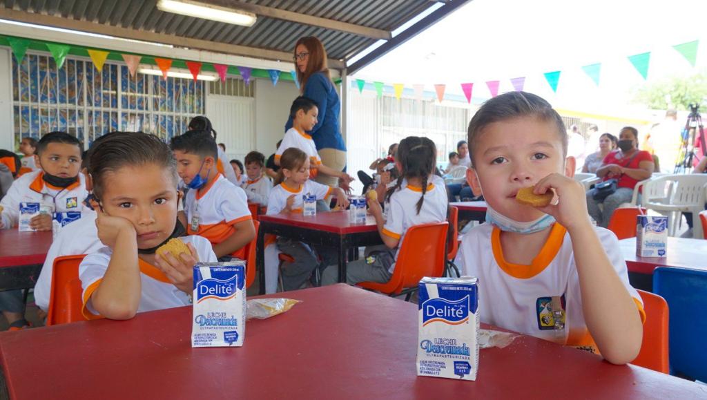 Lleva DIF Desayunos Escolares a todas las escuelas de SLRC