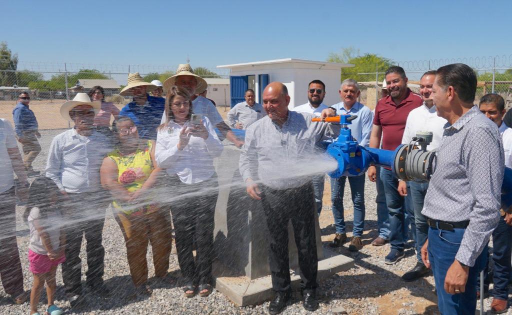 Estrenan pozo 1,200 residentes del Islita