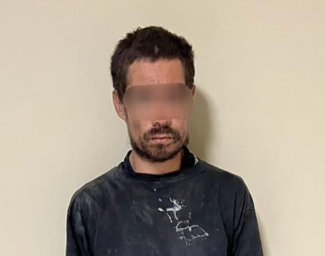 Detienen al “el Nahual” por gritón y con arma blanca en la Comercial