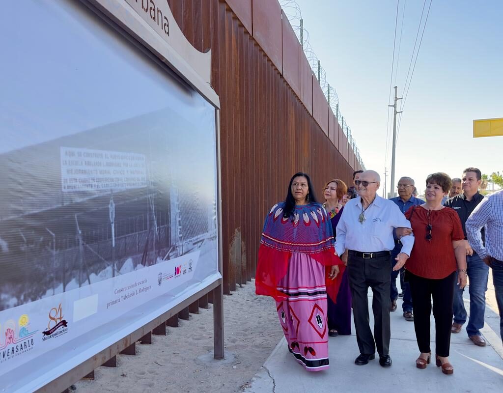 Inaugura Cultura exposición de Aniversario de SLRC en Galería Urbana