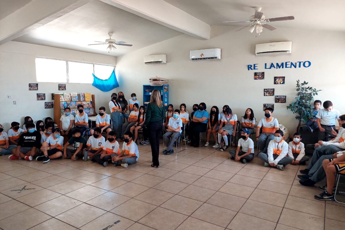 Más de 300 estudiantes reciben visita del Oomapas