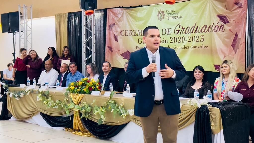 Celebra Ayuntamiento a egresados de Secundaria Técnica #4