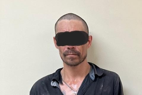 Asegura la Municipal a individuo pendiente con FGJE