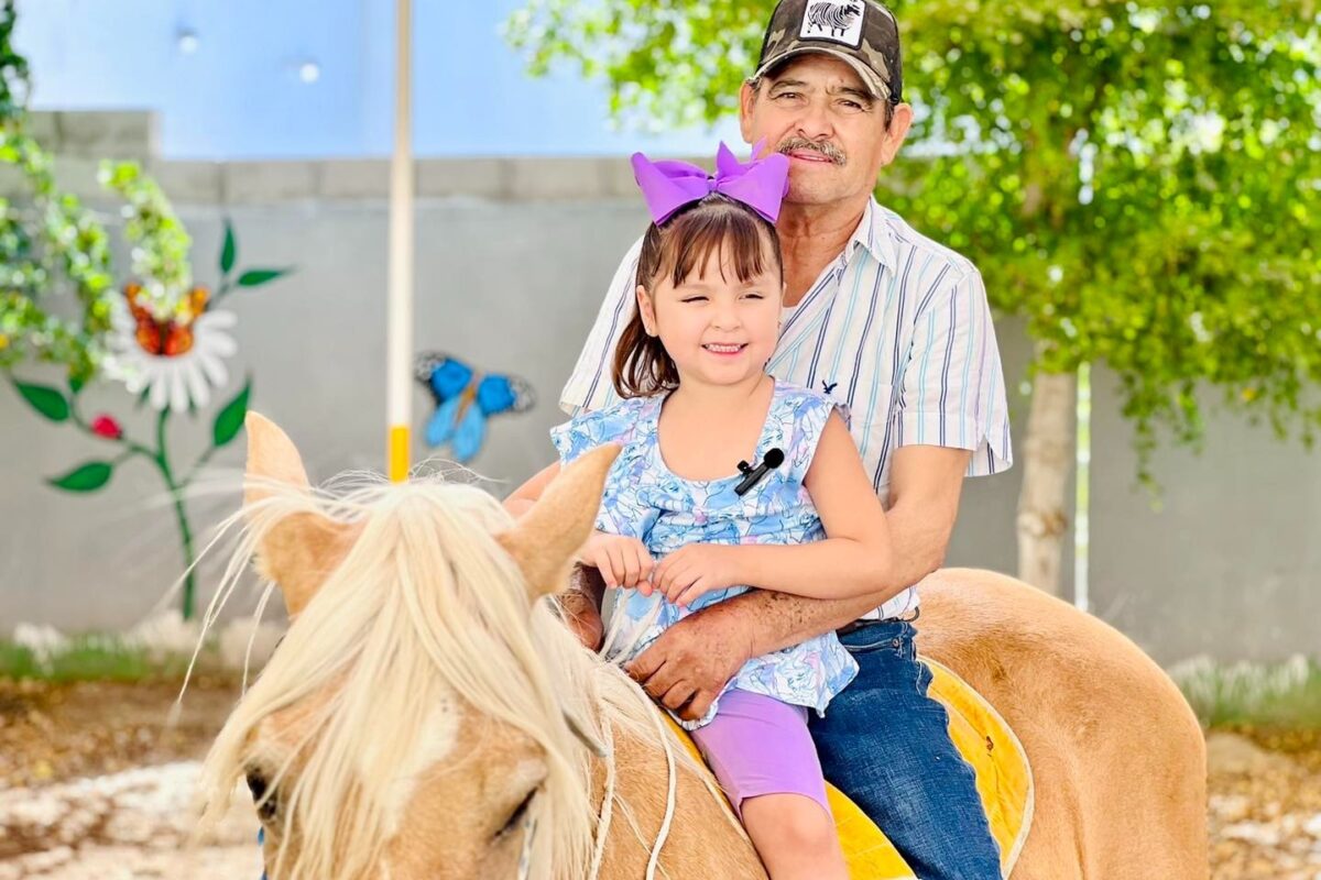 Resalta DIF beneficios de la equinoterapia