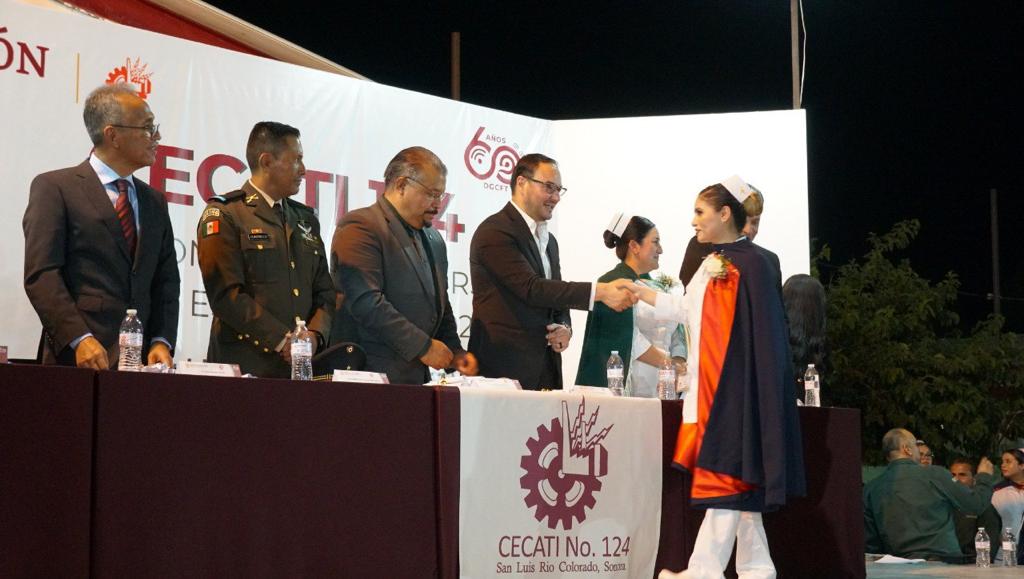 Egresados del Cecati 124 tendrán mejores oportunidades de empleo