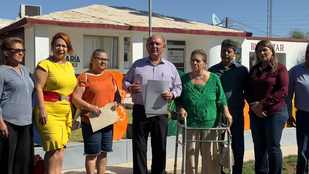 Otorga Ayuntamiento certeza jurídica a familias de LBS