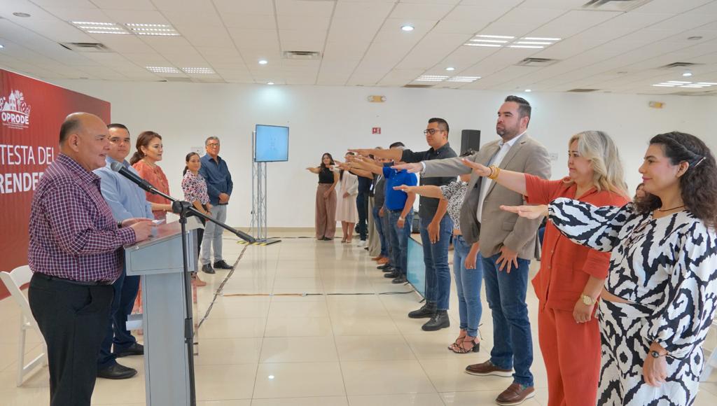 Toma Alcalde protesta a Comité Empresarial Oprode