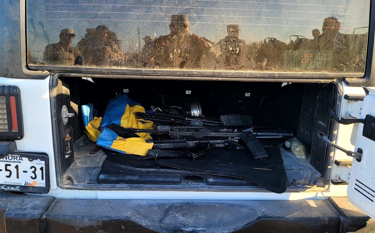 Aseguran vehículo con armas en el Golfo de Santa Clara