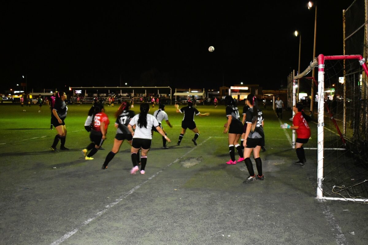Un éxito el torneo relámpago “Golazo contra el Cáncer”