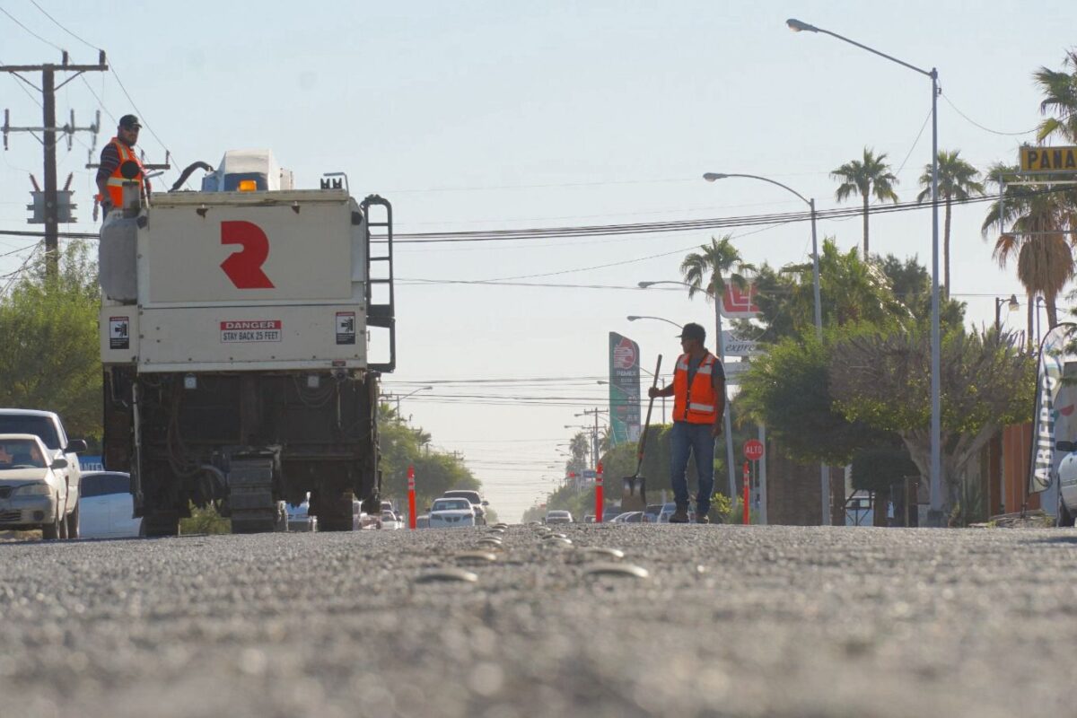 Arrancan obra de pavimentación de la Revolución