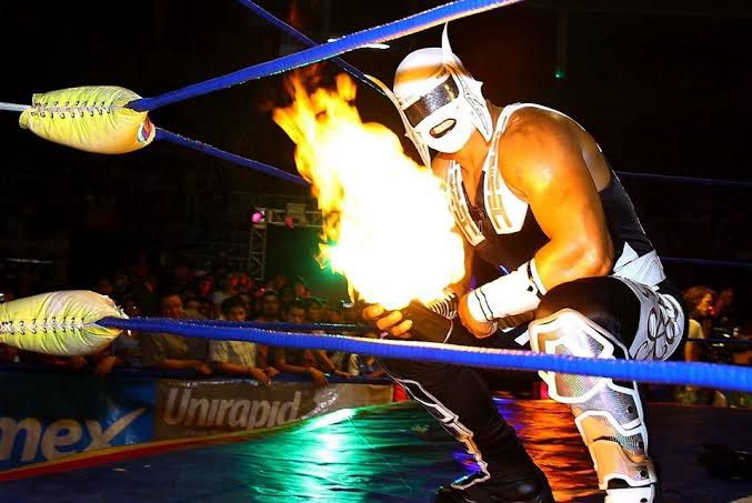 Invitan a lucha libre este sábado en el Gimnasio Municipal