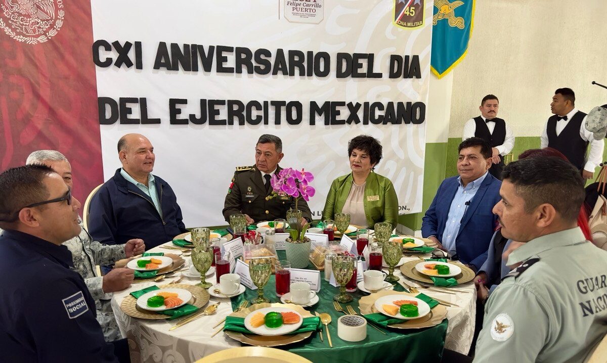 Conmemoran autoridades 111 Aniversario del Ejército Mexicano