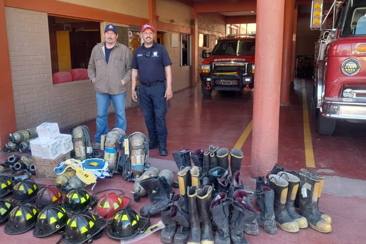 Reparte PC donaciones de Baja Bridges a cuerpos de rescate locales