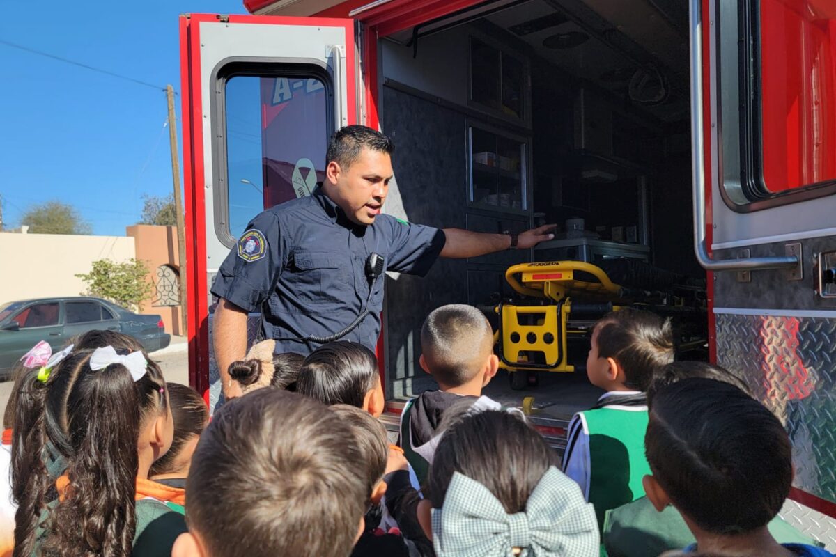 Visita PC a estudiantes del jardín de niños “Primero de Mayo”