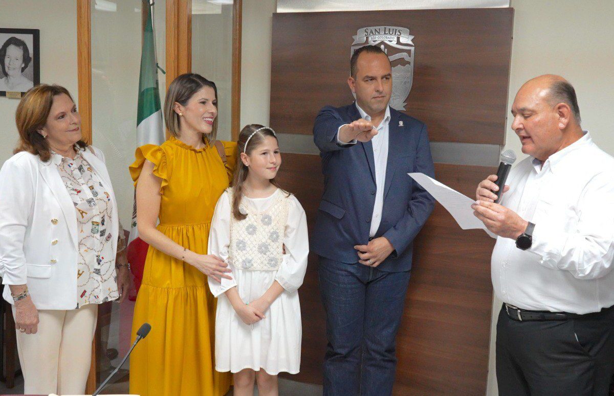 Otorga Cabildo licencia a Presidente Municipal