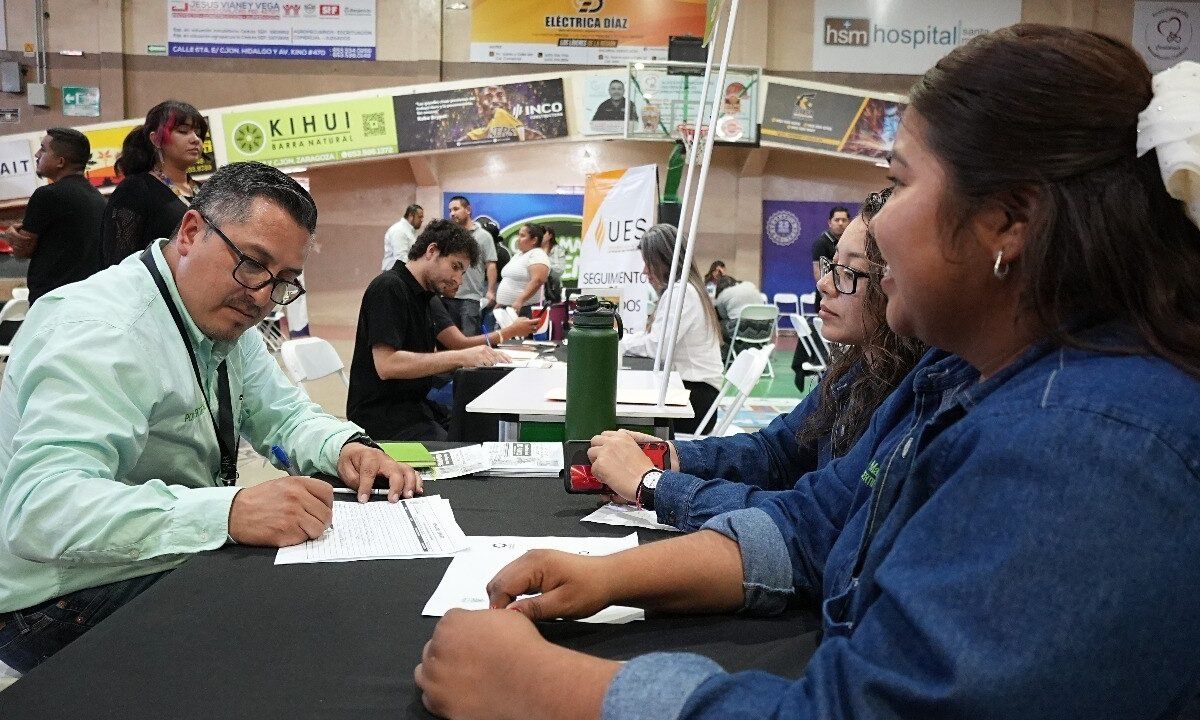 Celebran Feria del Empleo 2024 con más de 700 vacantes