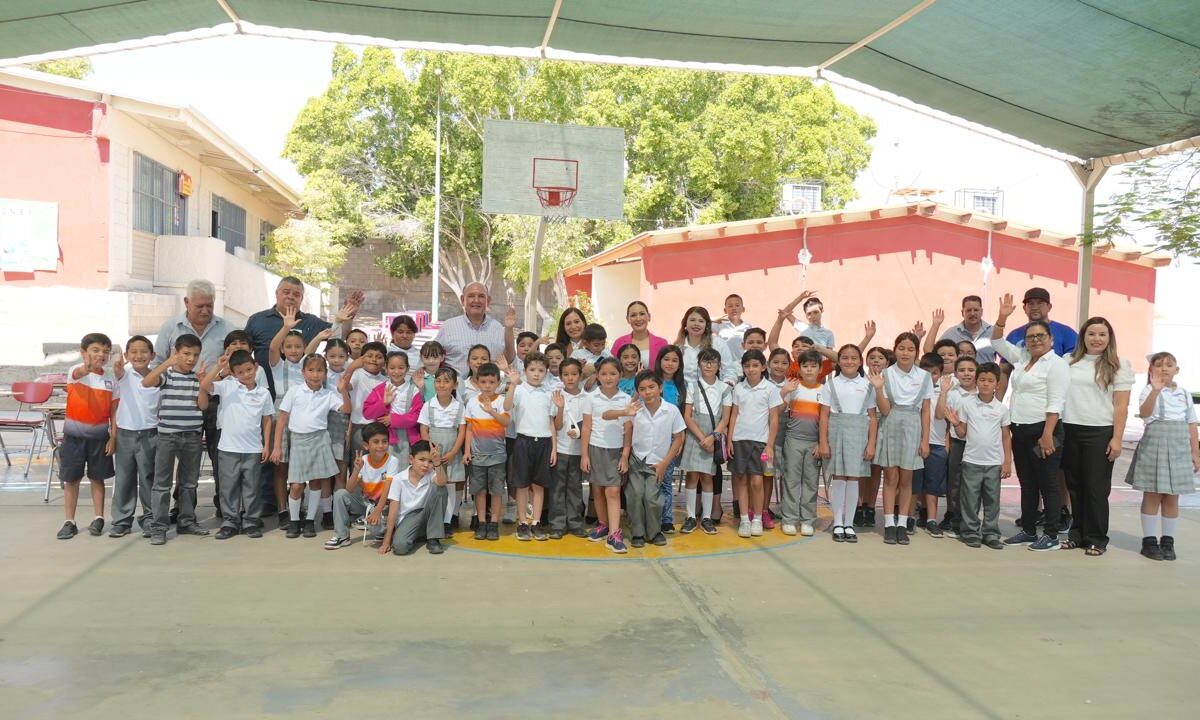 Entrega Alcalde mesabancos a primarias Cuauhtémoc y Miguel Cázares Damián
