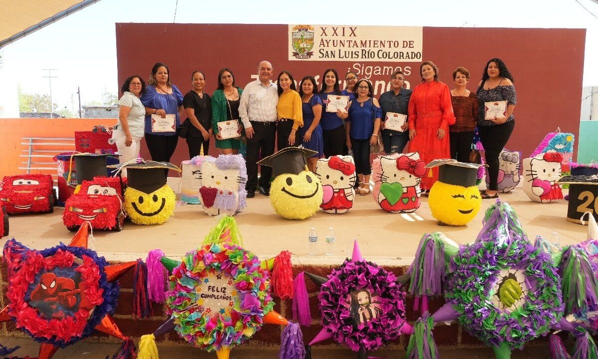 Celebra Alcalde cierre de cursos y talleres de Desarrollo Social