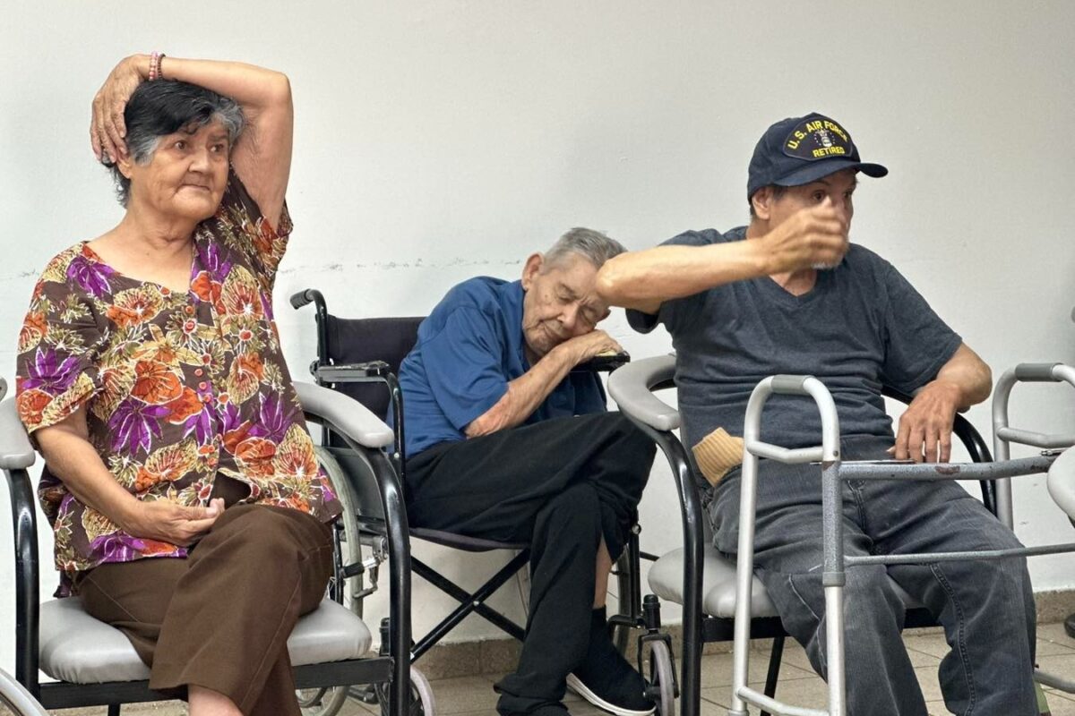 Ofrecen 19 negocios locales descuentos a personas con Inapam