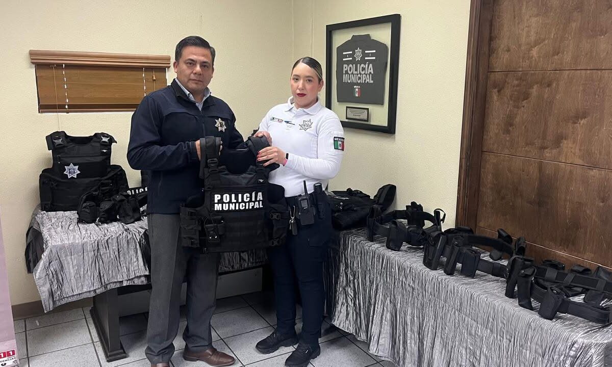Refuerzan seguridad en San Luis Río Colorado con entrega de equipo táctico y vehículos