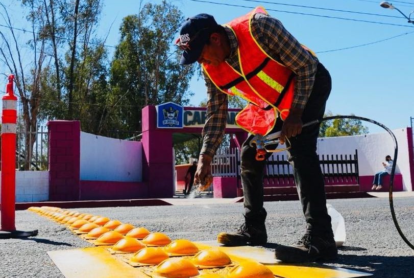 Atiende Dirección de Educación Municipal 132 peticiones en escuelas locales