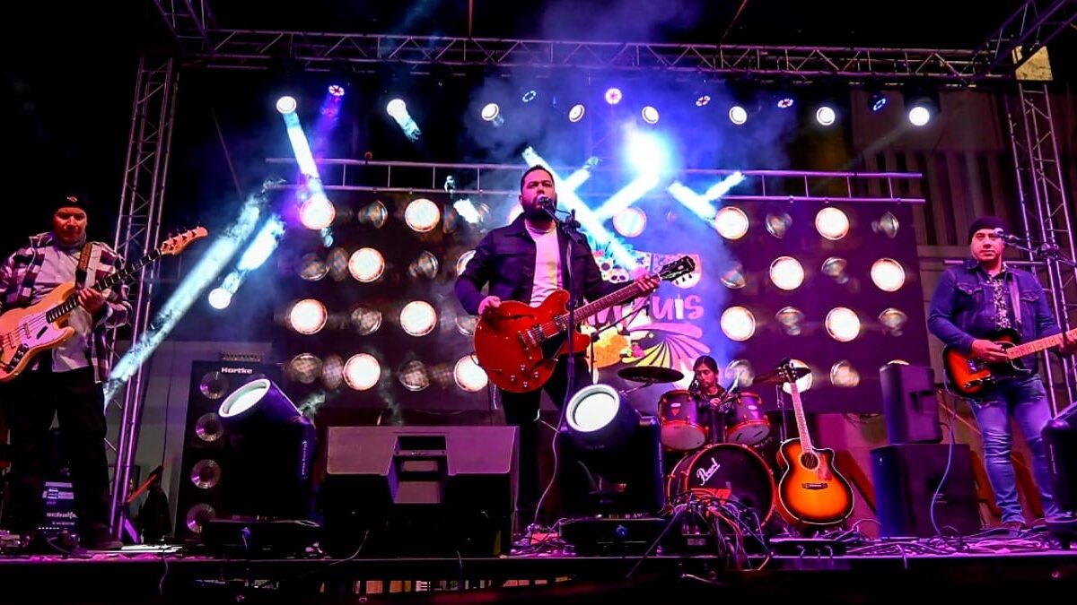 Portátil lleva la música sanluisina a todo el país